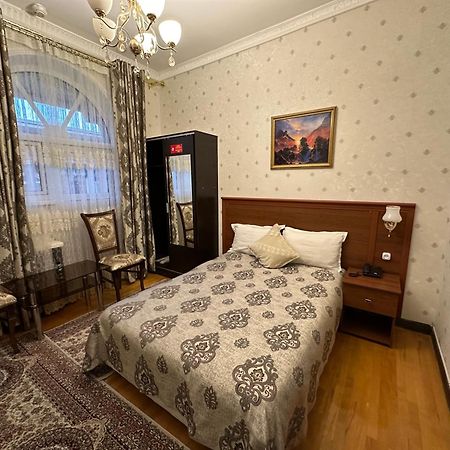 Sarbon Hotel Tasjkent Buitenkant foto