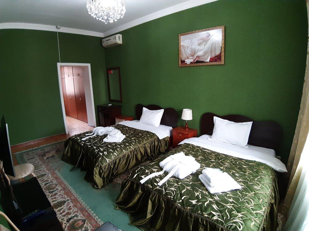 Sarbon Hotel Tasjkent Buitenkant foto