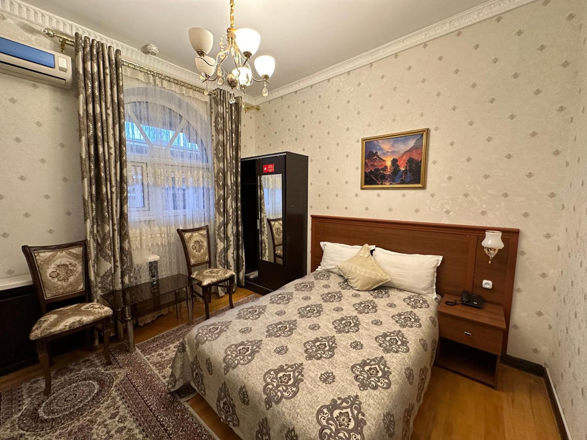 Sarbon Hotel Tasjkent Buitenkant foto