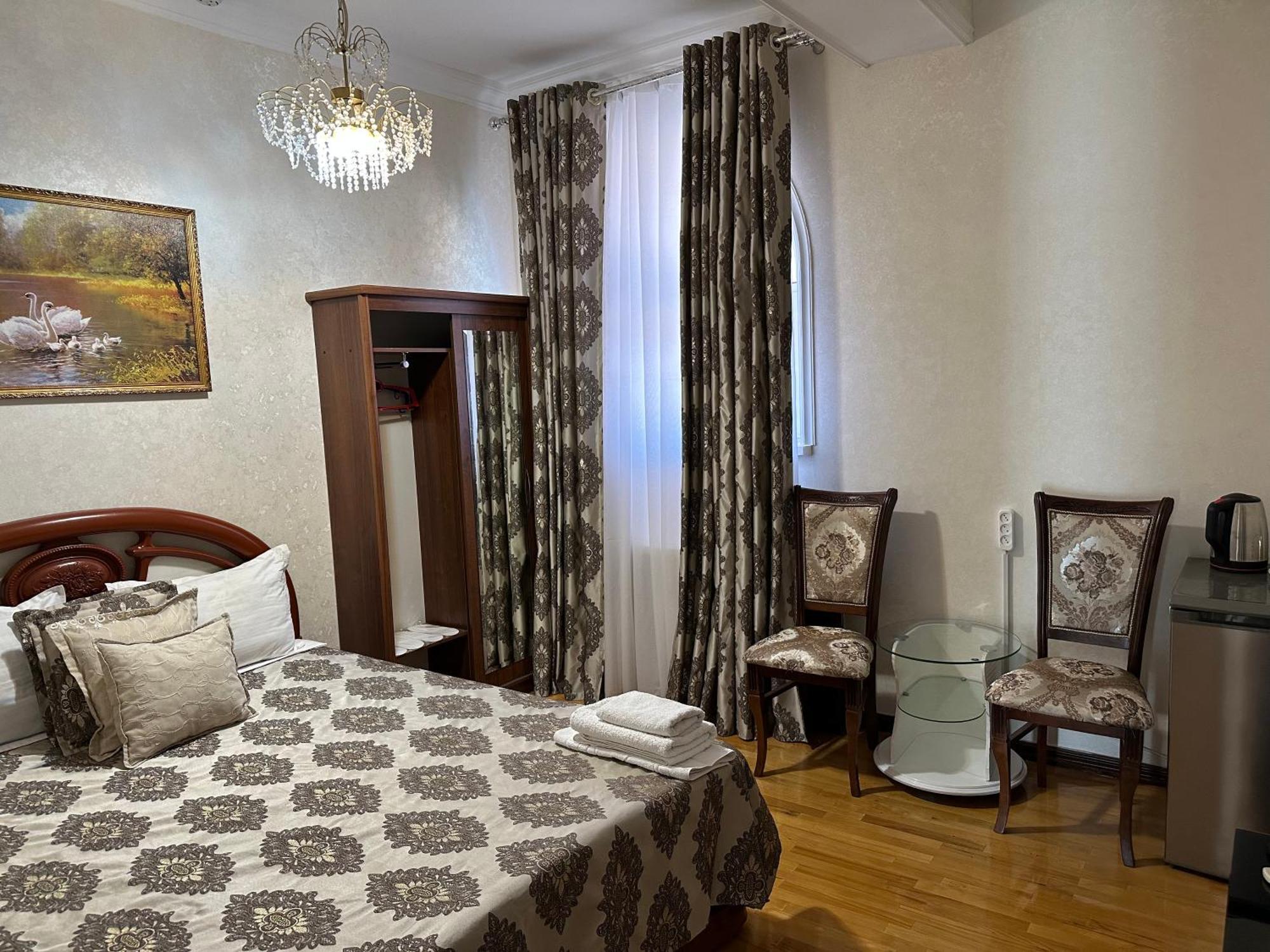 Sarbon Hotel Tasjkent Buitenkant foto
