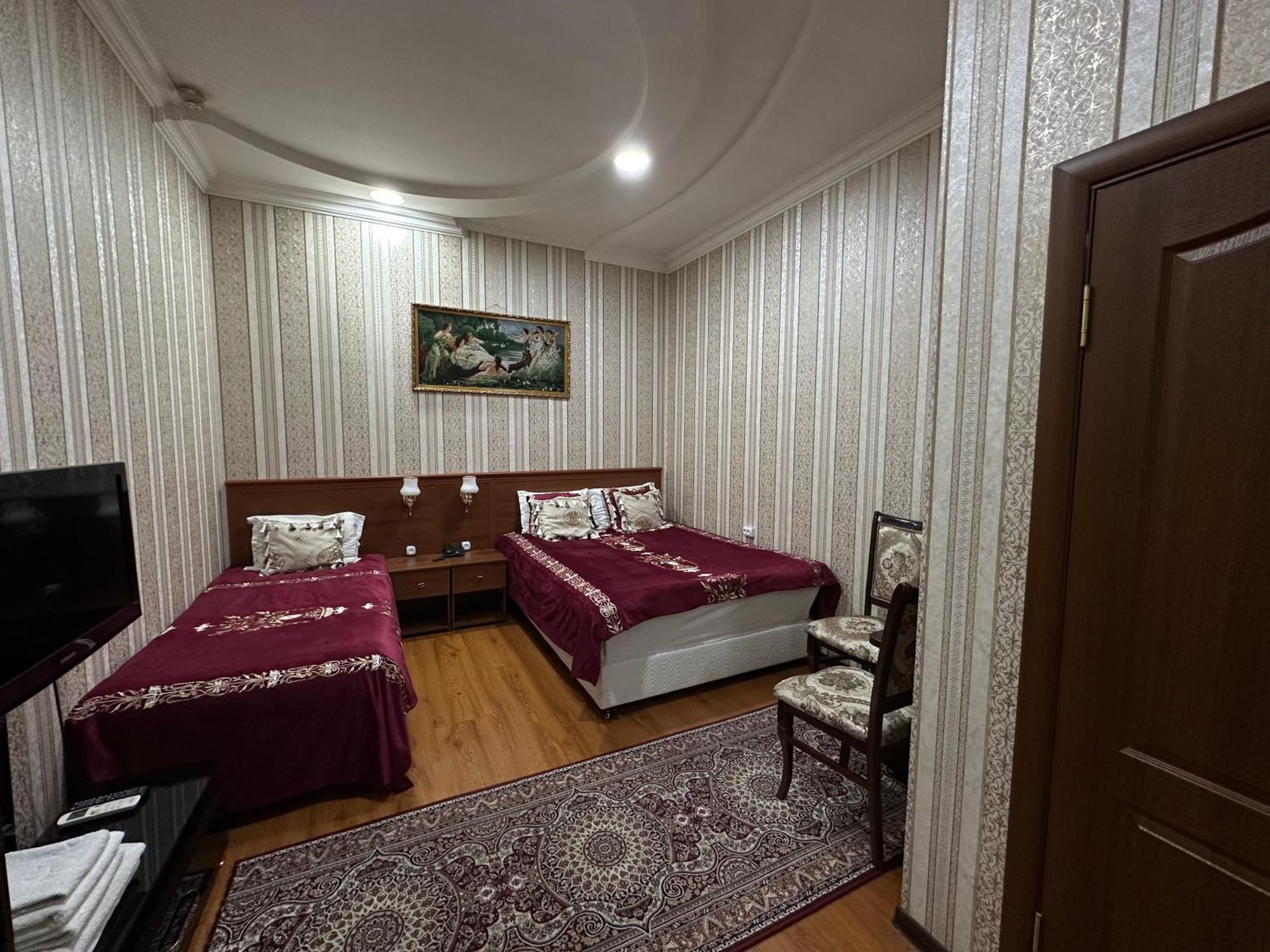 Sarbon Hotel Tasjkent Buitenkant foto