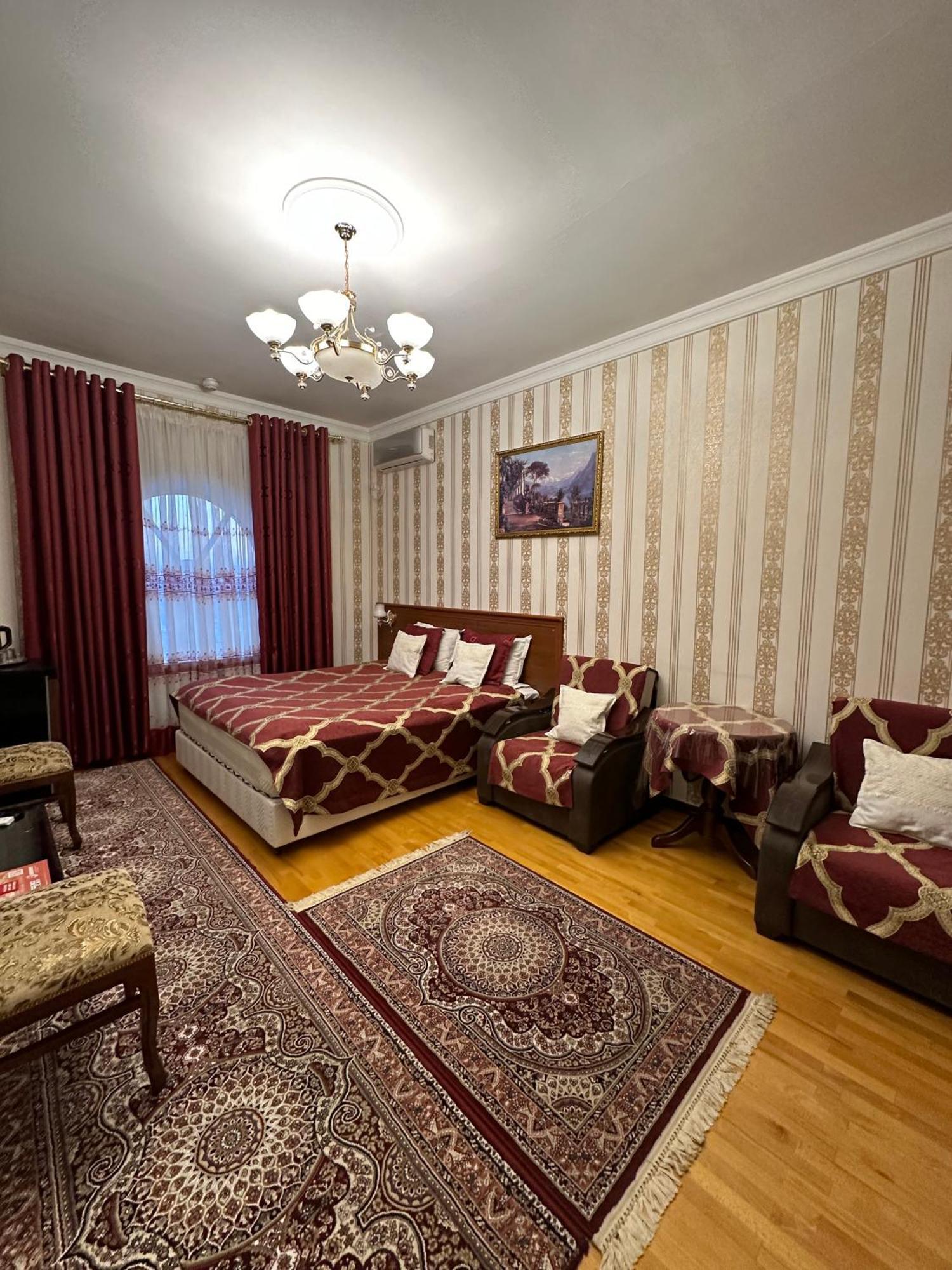 Sarbon Hotel Tasjkent Buitenkant foto