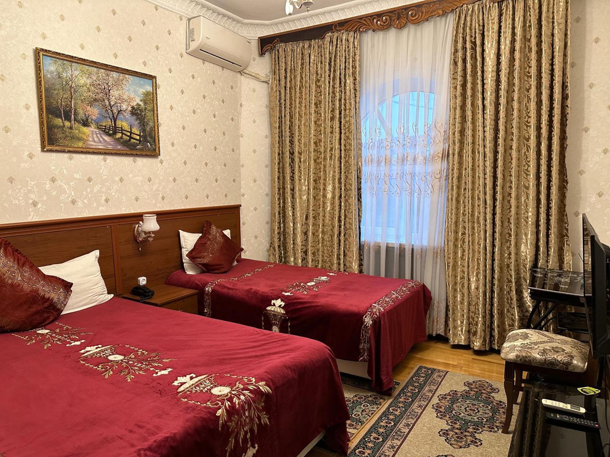 Sarbon Hotel Tasjkent Buitenkant foto
