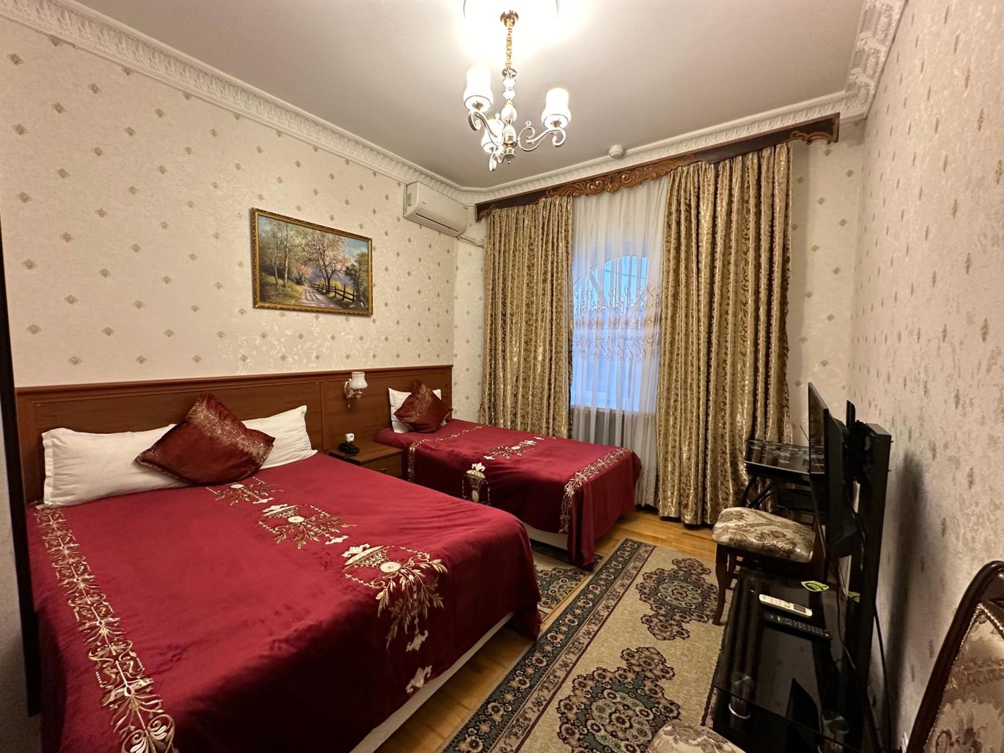 Sarbon Hotel Tasjkent Buitenkant foto