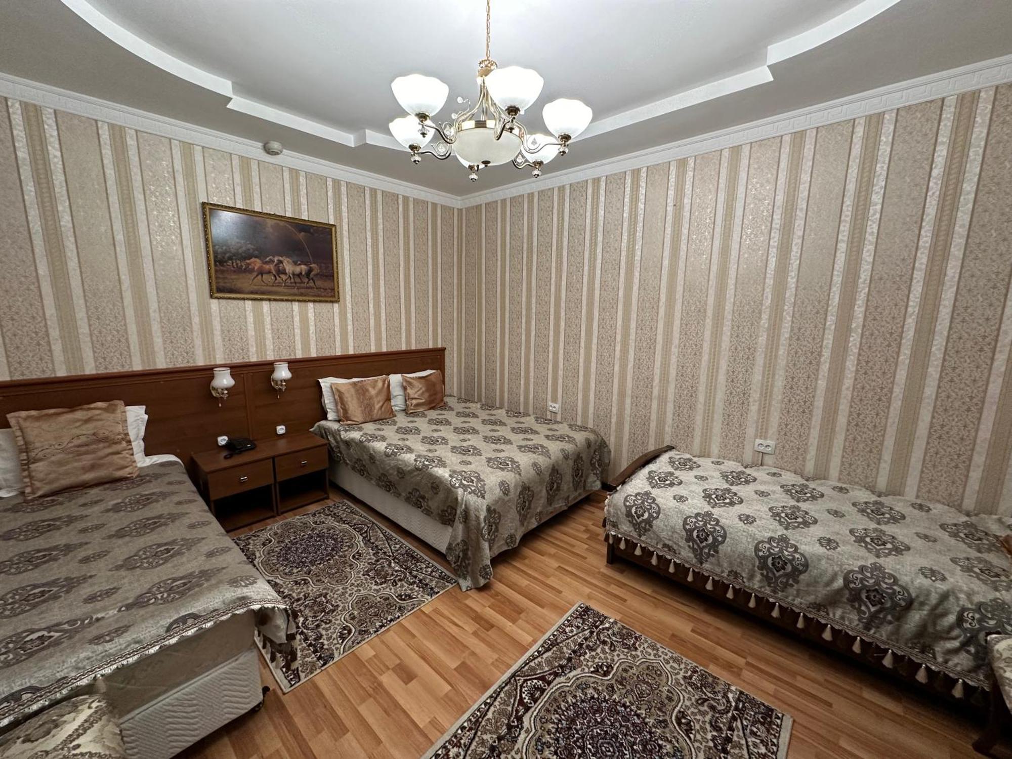 Sarbon Hotel Tasjkent Buitenkant foto