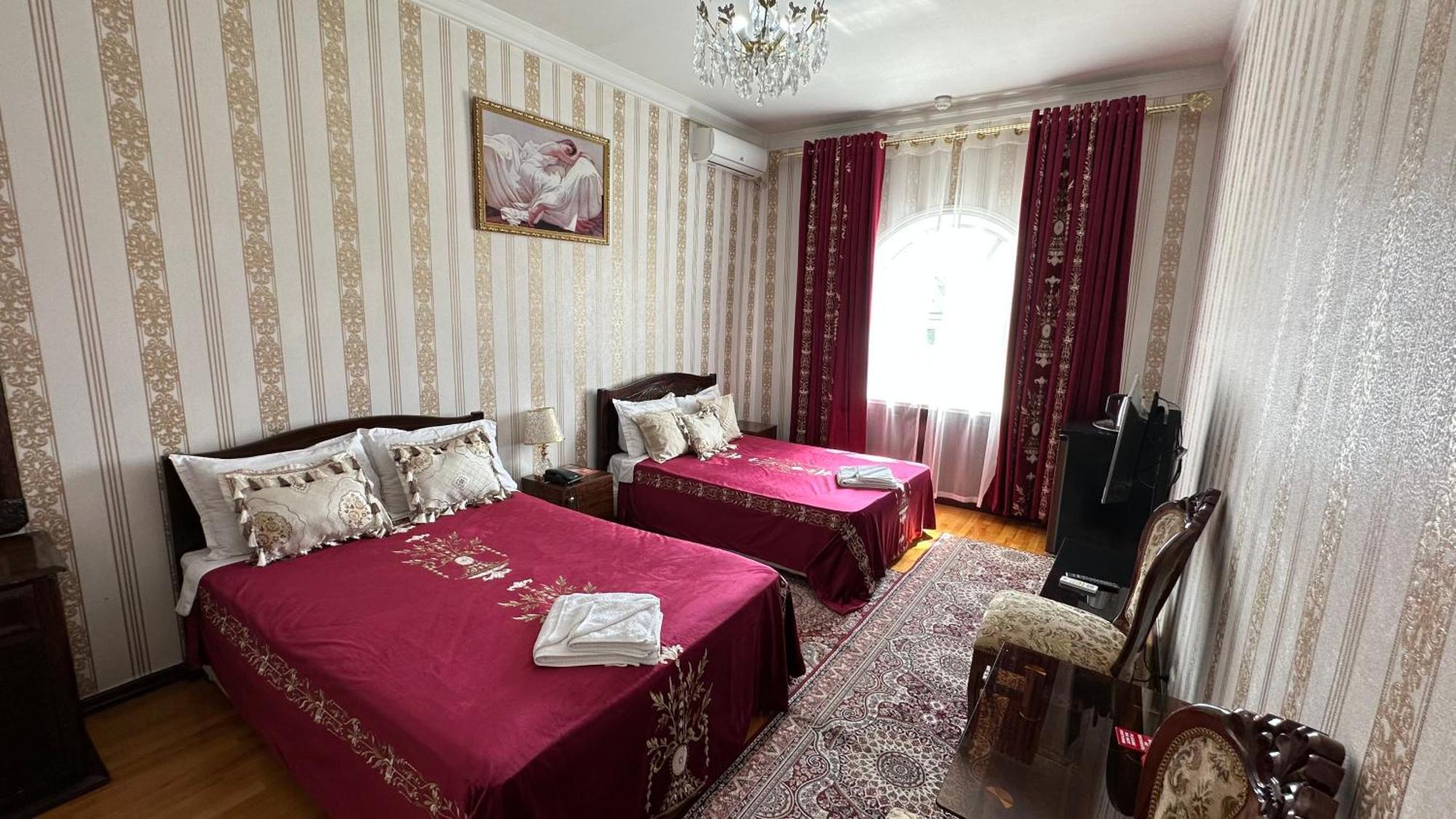 Sarbon Hotel Tasjkent Buitenkant foto