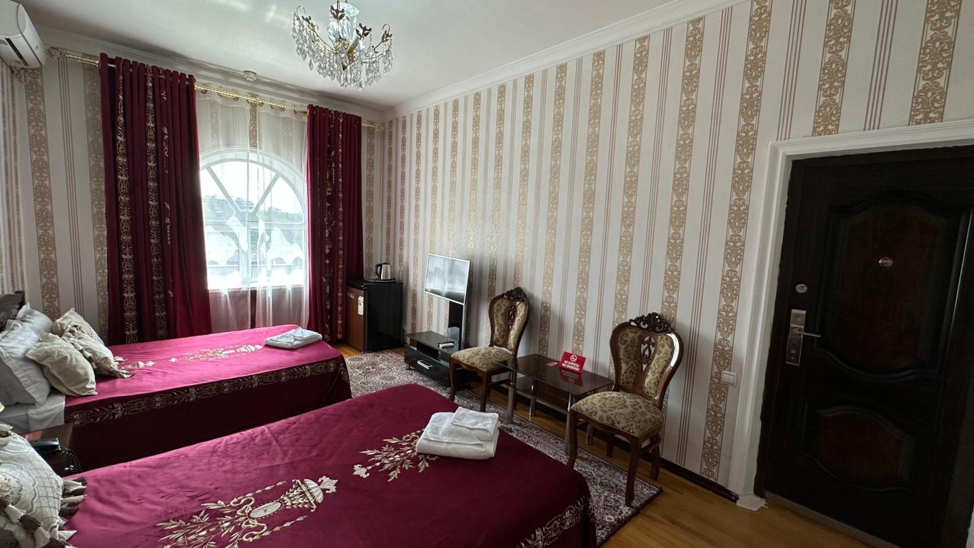 Sarbon Hotel Tasjkent Buitenkant foto